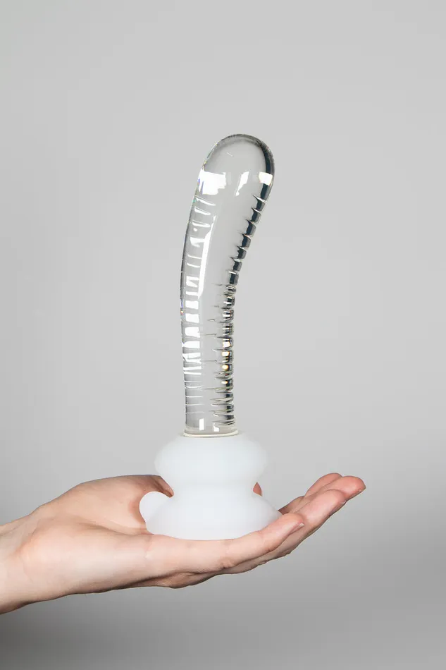Posmo Female Sex Toys Icicles Curved Ribbed Suction Dildo