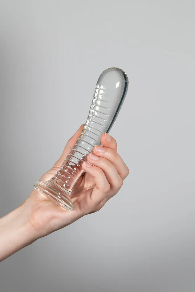 Posmo Female Sex Toys Icicles Curved Ribbed Suction Dildo