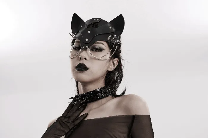 Male Sex Toys Stylish Fox Mask in Faux Leather with Studs and Chains EVEs SECRETS
